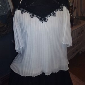 Alice + Olivia M top sleeveless new